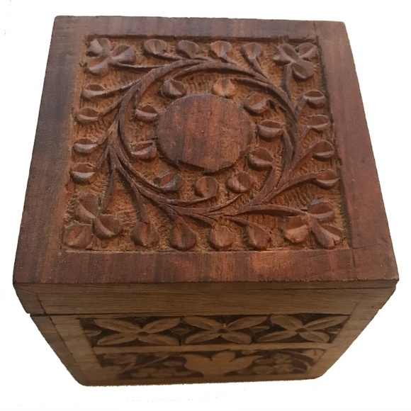 Hand Carved Rosewood Tea Caddy - Picture 2 of 4